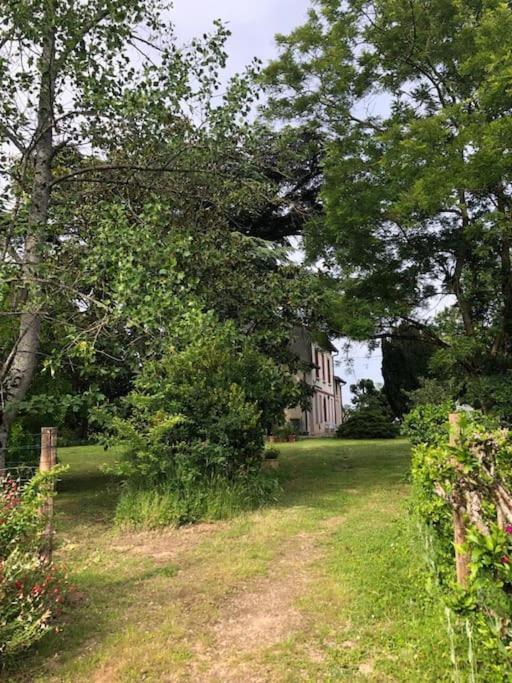 Maison De Famille Avec Parc Arbore モントーバン エクステリア 写真